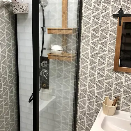 Pipiou 2 A 4 Personnes *